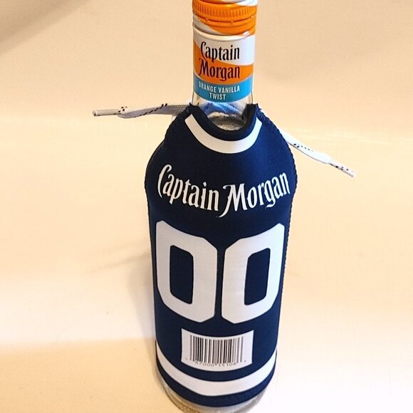 FUN Captain Morgan Toronto Maple Leafs Bottle Jersery BNWOT - Picture 2 of 6